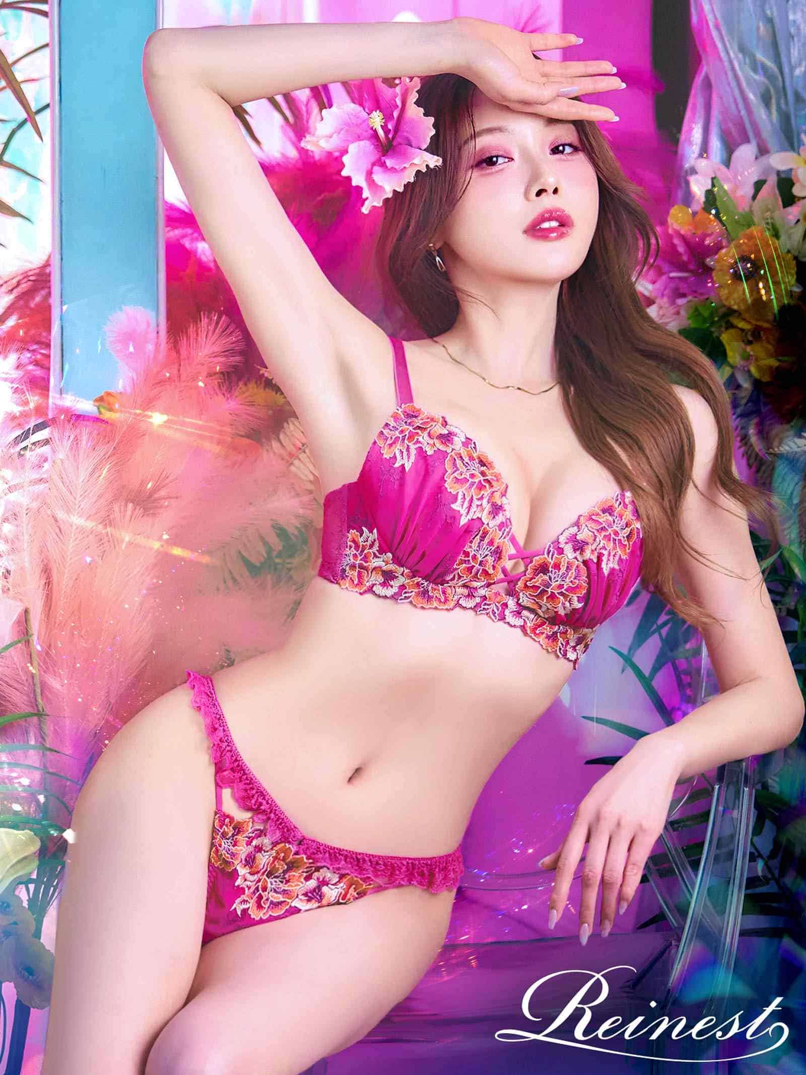 6/22新作!ゴージャスビビッドフラワーブラジャー&amp;バック透けTバックショーツ