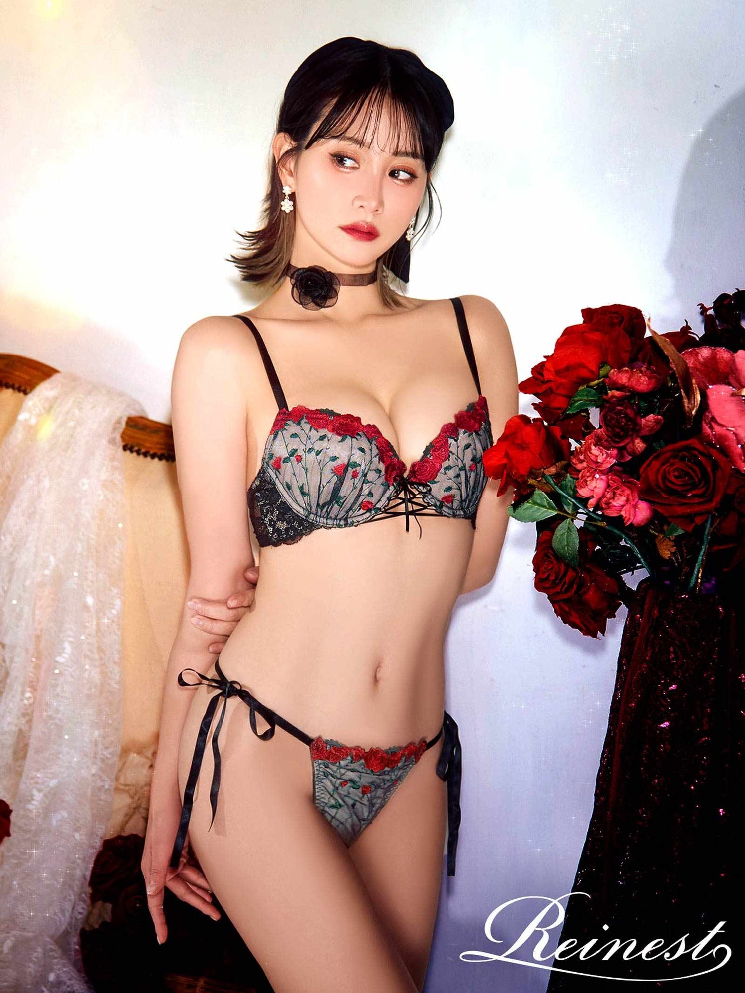 4/30新作!【Reinest】クラシックローズブーケブラジャー&amp;サイド紐バック透けTバックショーツ